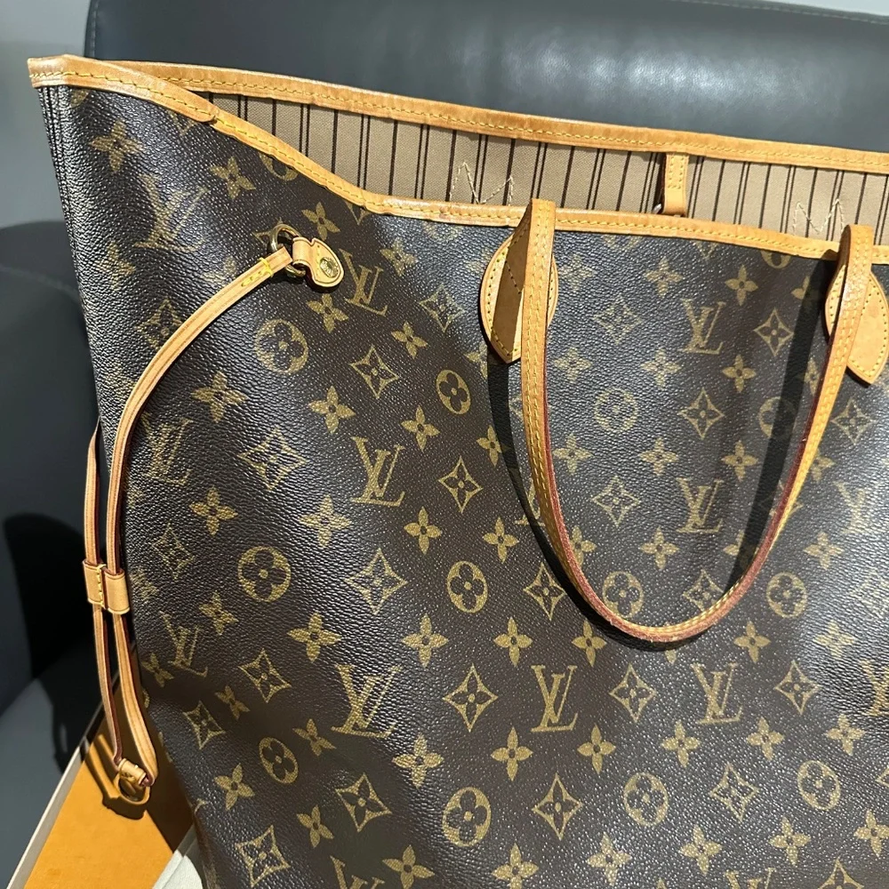 Louis Vuitton Neverfull GM - Picture 11 of 16